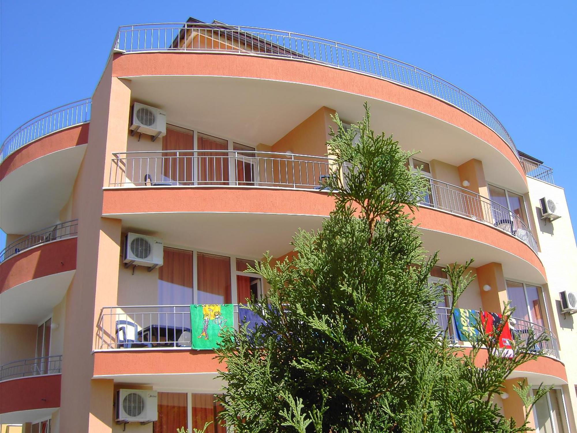 Family Hotel Deja Vu Равда Екстер'єр фото